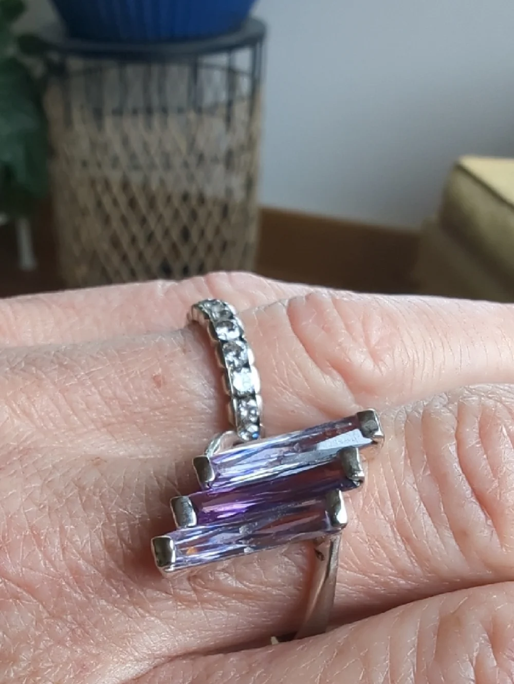 Faceted Purple/Blue Colored Glass 925 Silver Plated Ring Size 9 - Picture 10 of 14